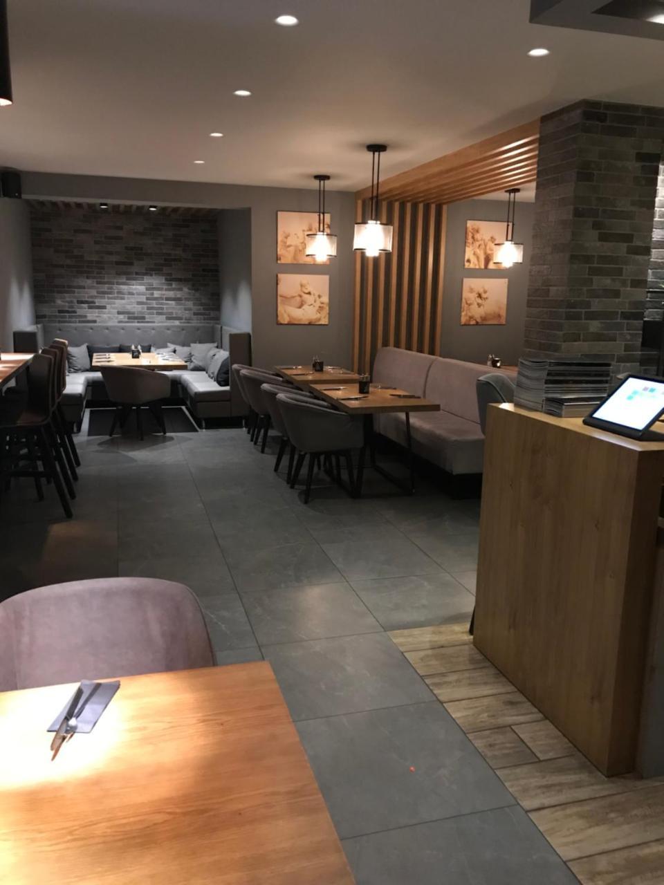 Akropolis Hotel Nuremberg Ngoại thất bức ảnh