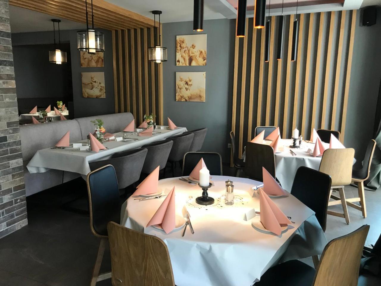 Akropolis Hotel Nuremberg Ngoại thất bức ảnh